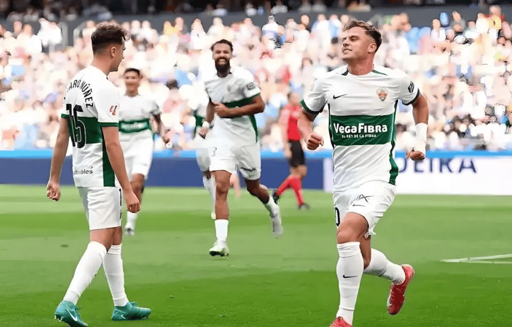 西甲【埃尔切 VS 塞维利亚】一月状态火热！